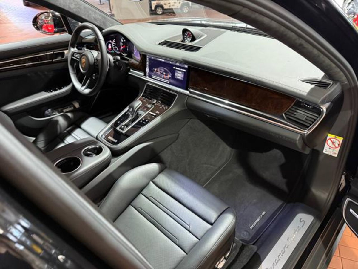 Porsche Panamera 4.0 Turbo S auto (15)