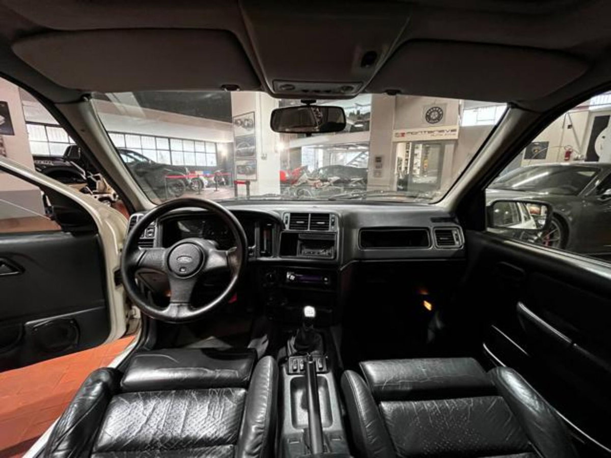 Ford Sierra 4 porte 4x4 Cosworth (11)