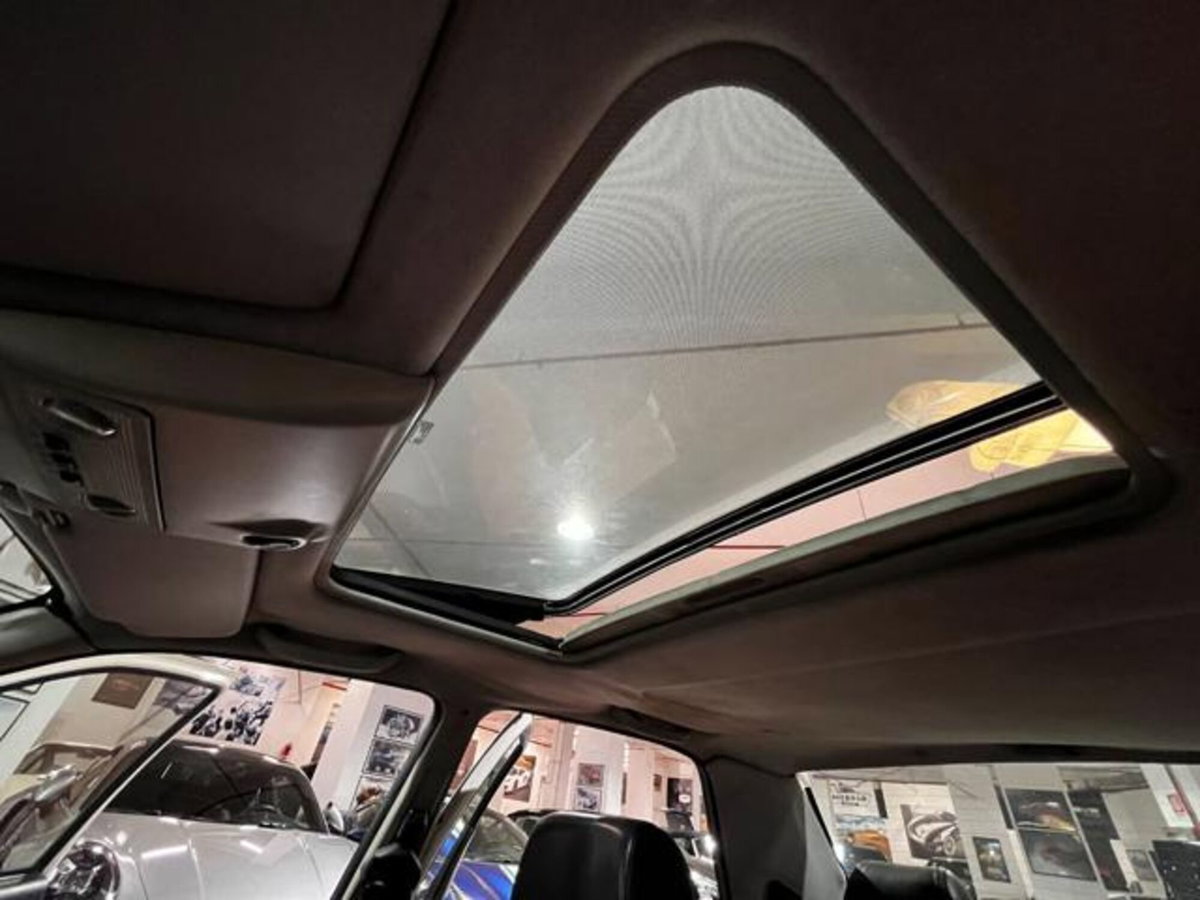 Ford Sierra 4 porte 4x4 Cosworth (13)
