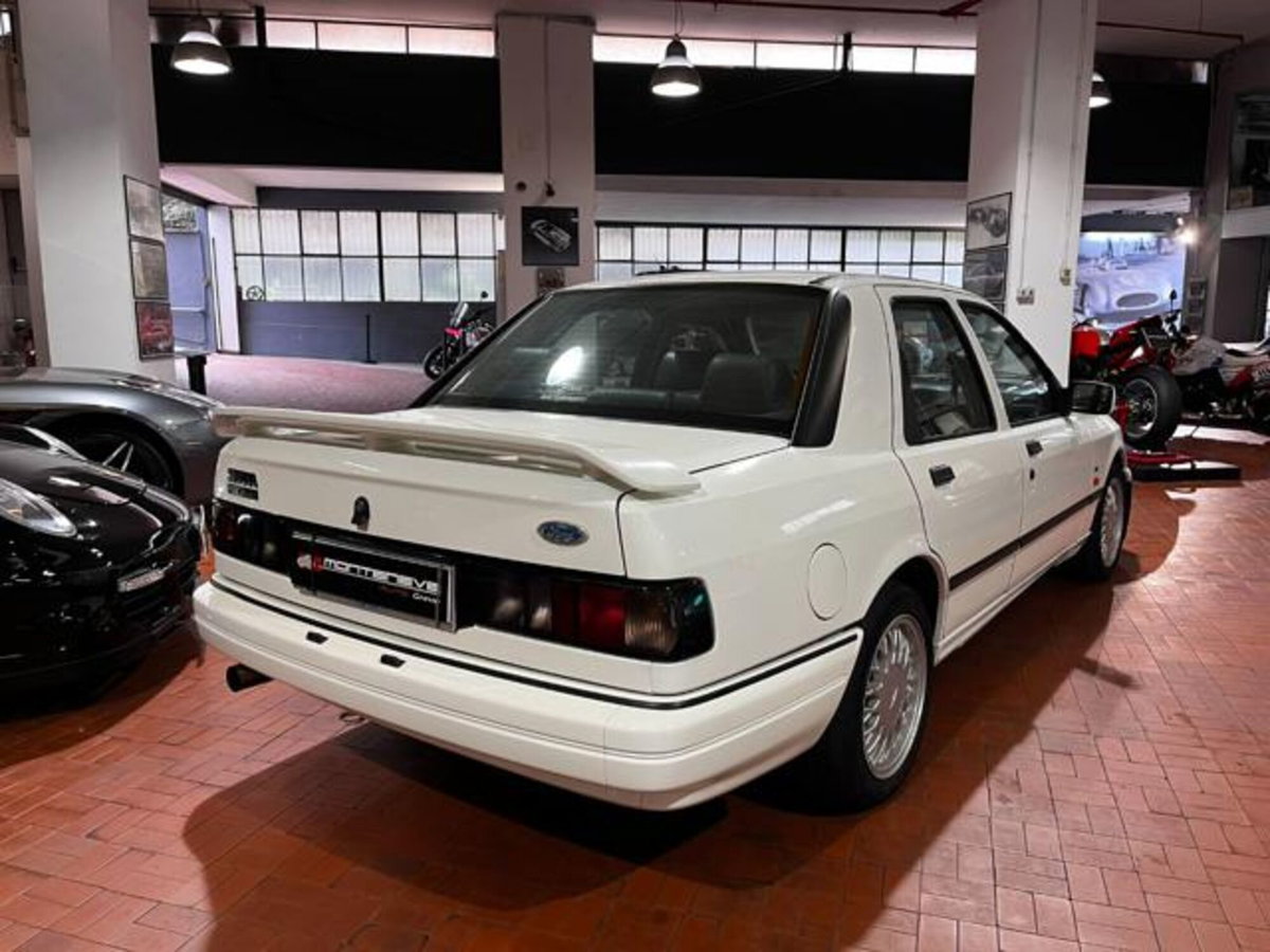 Ford Sierra 4 porte 4x4 Cosworth (19)