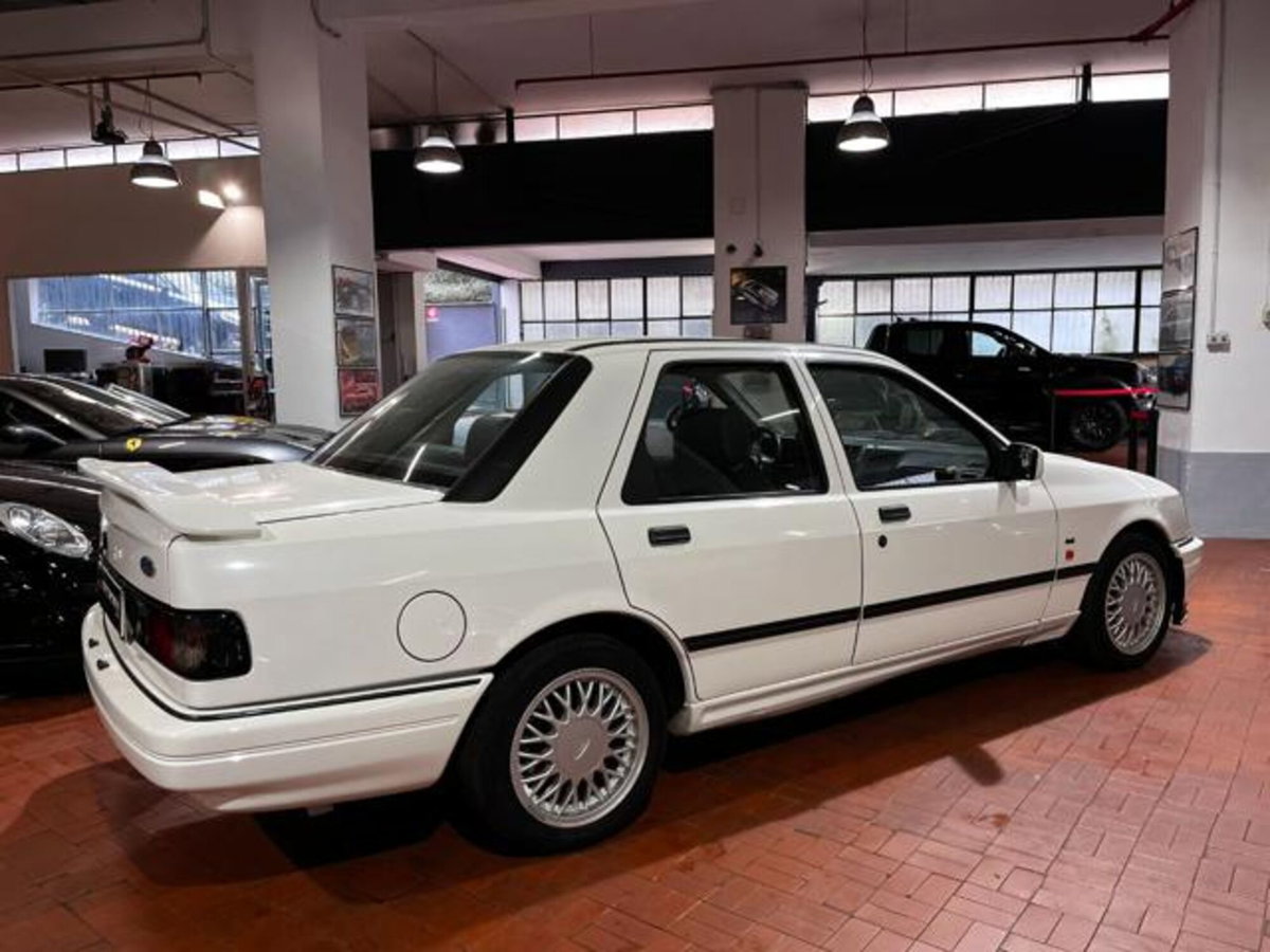 Ford Sierra 4 porte 4x4 Cosworth (20)
