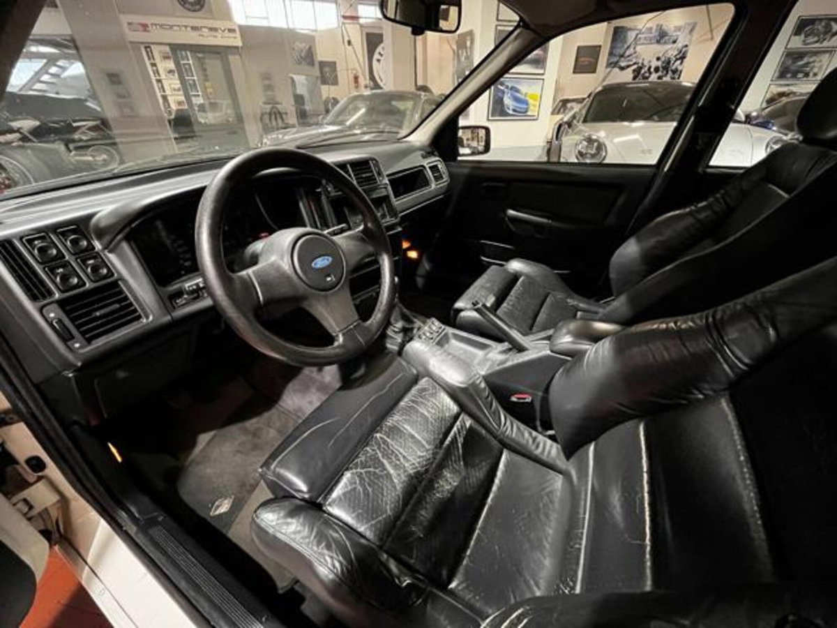 Ford Sierra 4 porte 4x4 Cosworth (7)
