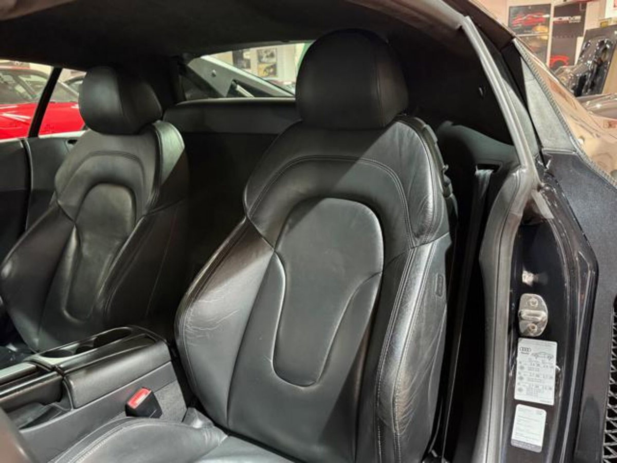 Audi R8 Coupé 4.2 V8 FSI quattro (19)