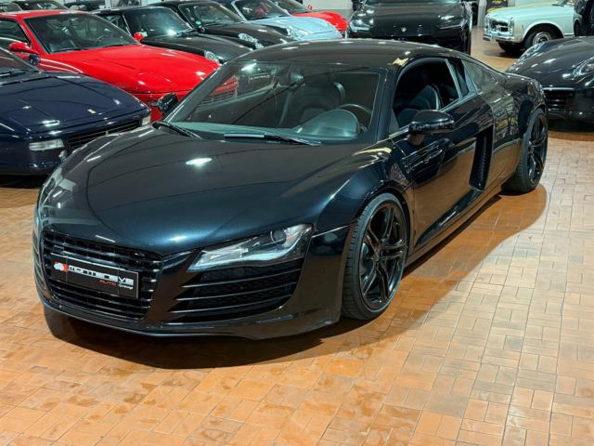 Audi R8 Coupé 4.2 V8 FSI quattro (3)