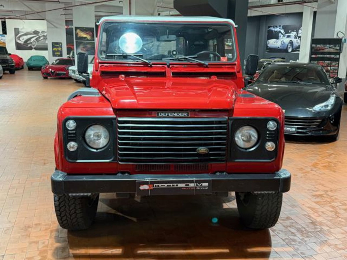 Land Rover Defender 90 2.5 Td5 Soft-Top (2)
