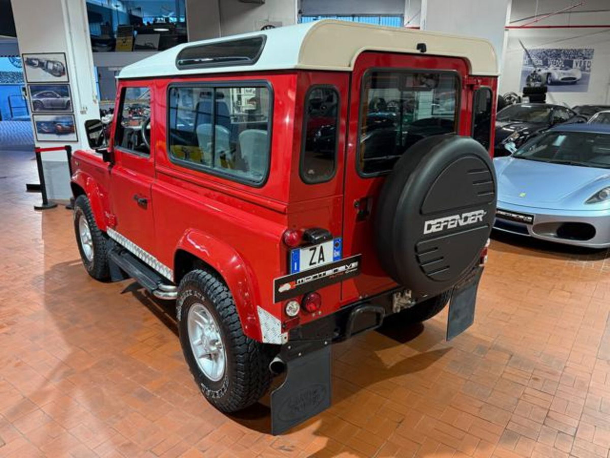Land Rover Defender 90 2.5 Td5 Soft-Top (4)