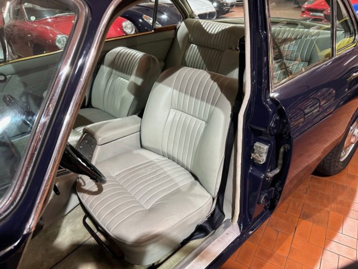 Jaguar XJ6 4.2 (10)