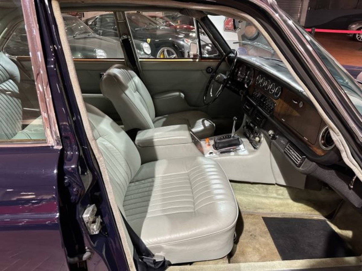 Jaguar XJ6 4.2 (15)