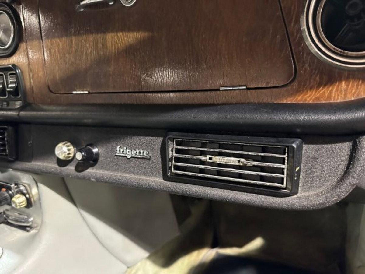 Jaguar XJ6 4.2 (17)