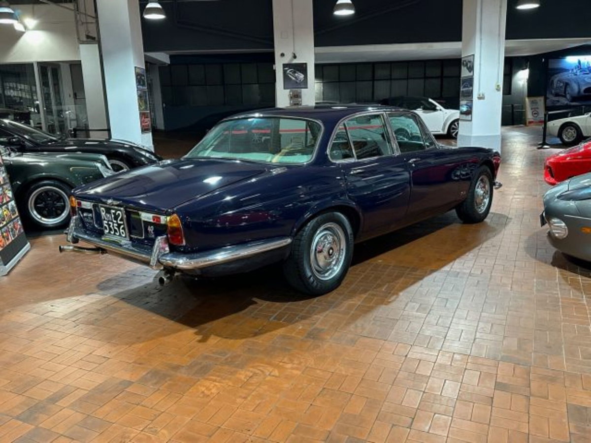 Jaguar XJ6 4.2 (4)
