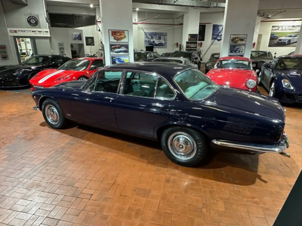 Jaguar XJ6 4.2 (6)