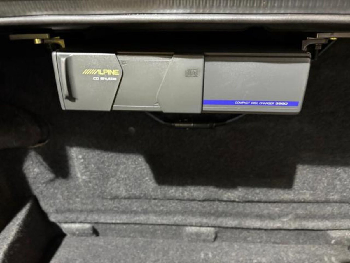 Jaguar XJR 4.0 cat (18)