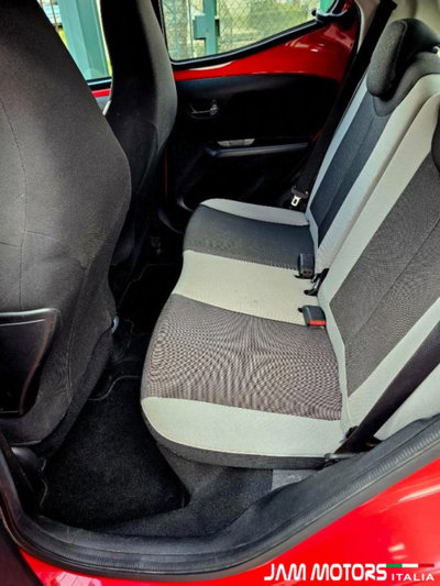 Toyota Aygo 1.0 VVT-i 69 CV 5 porte x-play TSS (12)