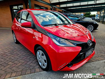 Toyota Aygo 1.0 VVT-i 69 CV 5 porte x-play TSS (2)