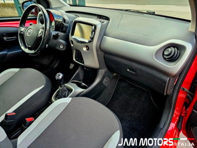 Toyota Aygo 1.0 VVT-i 69 CV 5 porte x-play TSS (8)