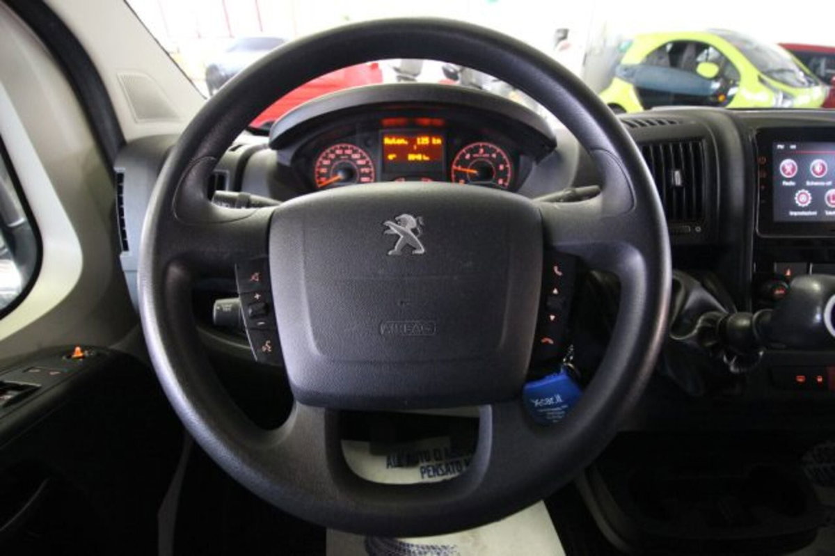 Peugeot Boxer Furgone 333 2.2 BlueHDi 140 S&S PM-TN Furgone Premium (13)