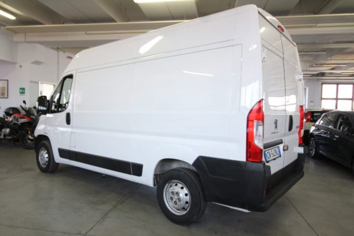 Peugeot Boxer Furgone 333 2.2 BlueHDi 140 S&S PM-TN Furgone Premium (4)