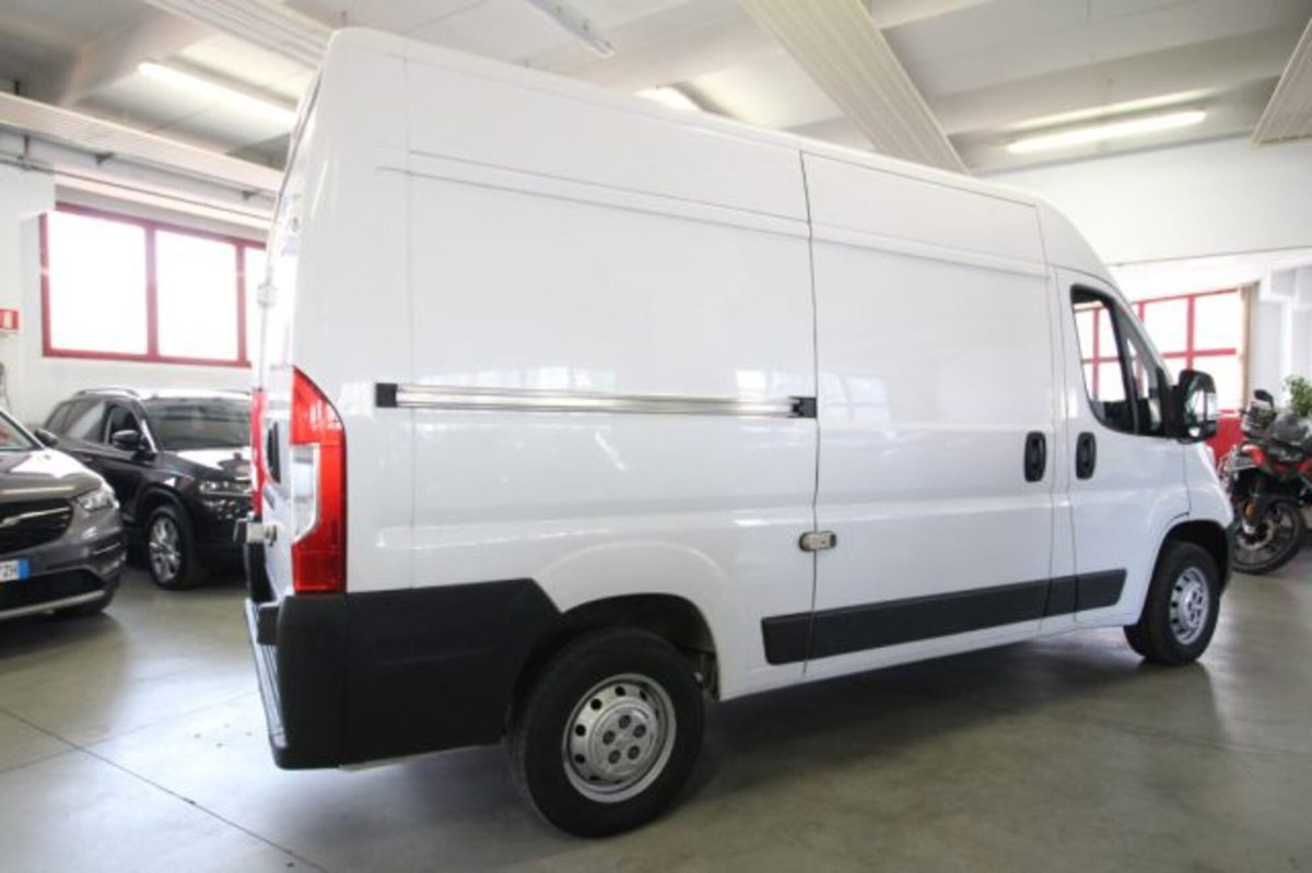 Peugeot Boxer Furgone 333 2.2 BlueHDi 140 S&S PM-TN Furgone Premium (5)