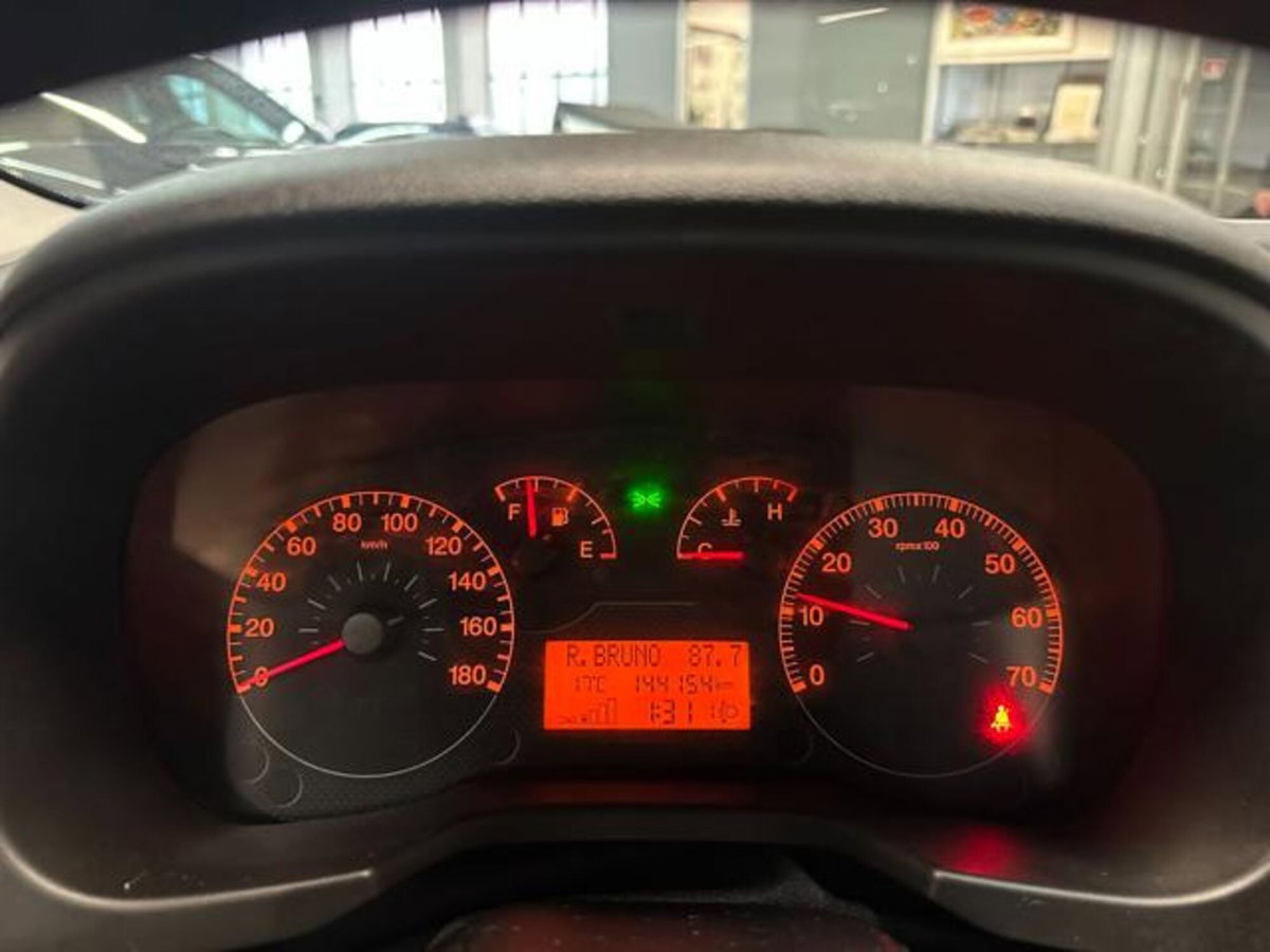 Fiat Qubo 1.4 8V 77 CV Active Natural Power (7)