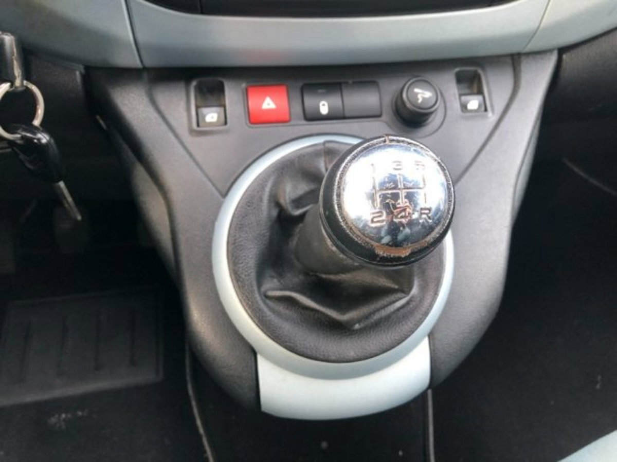 Citroen Berlingo Multispace 1.6 HDi 90 Seduction (10)
