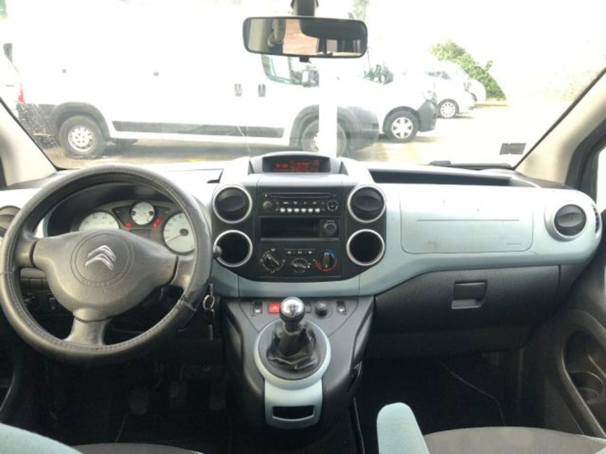 Citroen Berlingo Multispace 1.6 HDi 90 Seduction (8)