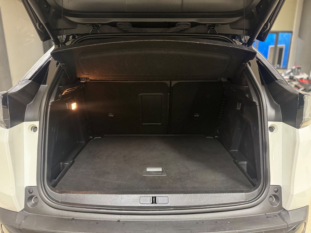 Peugeot 3008 BlueHDi 130 S&S EAT8 GT Line (5)