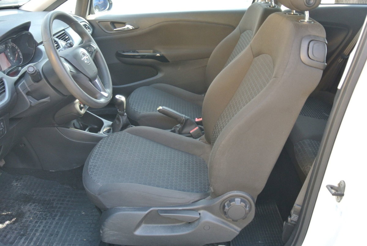 Opel Corsa Coupé 1.4 90CV GPL Tech n-Joy (11)