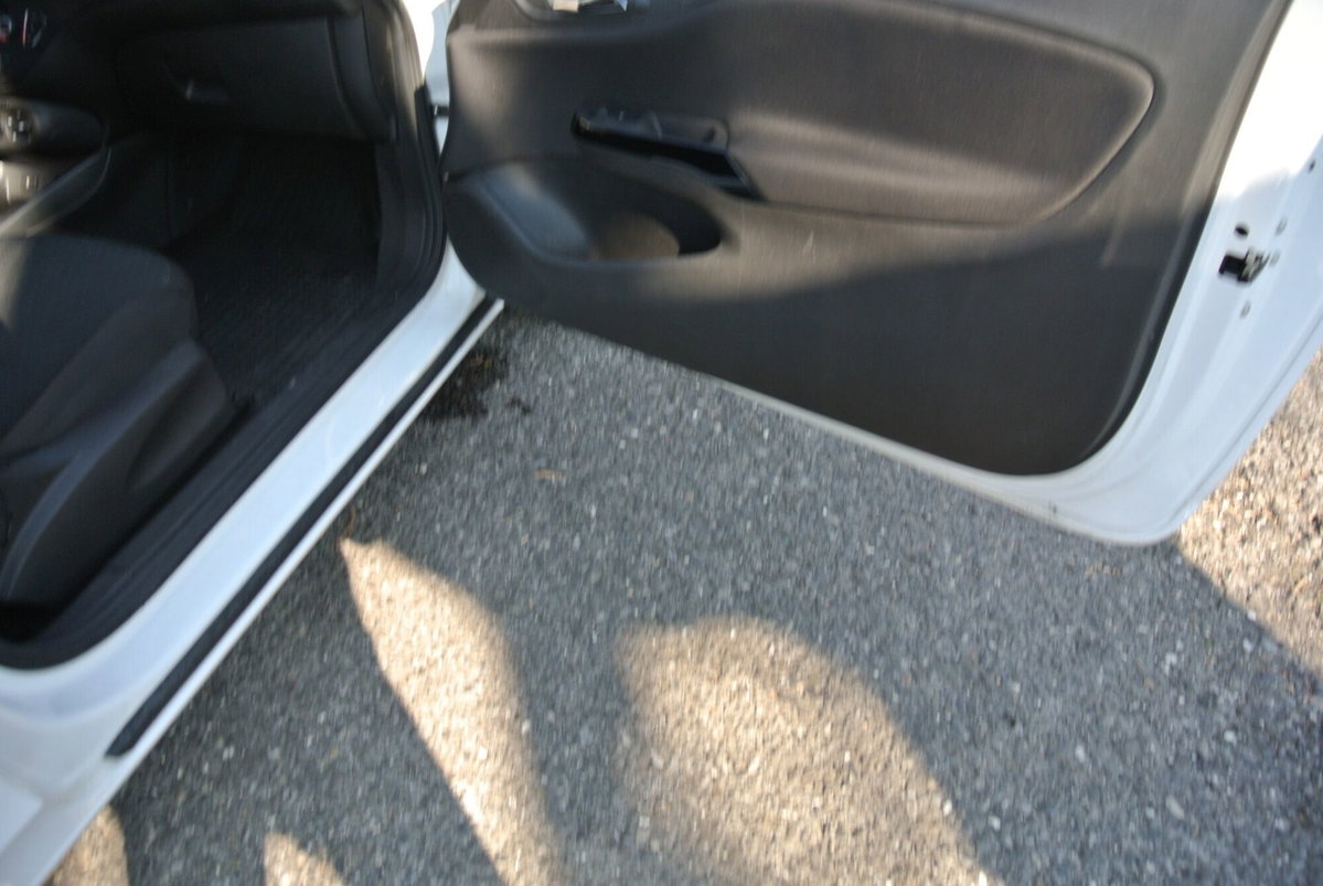Opel Corsa Coupé 1.4 90CV GPL Tech n-Joy (17)