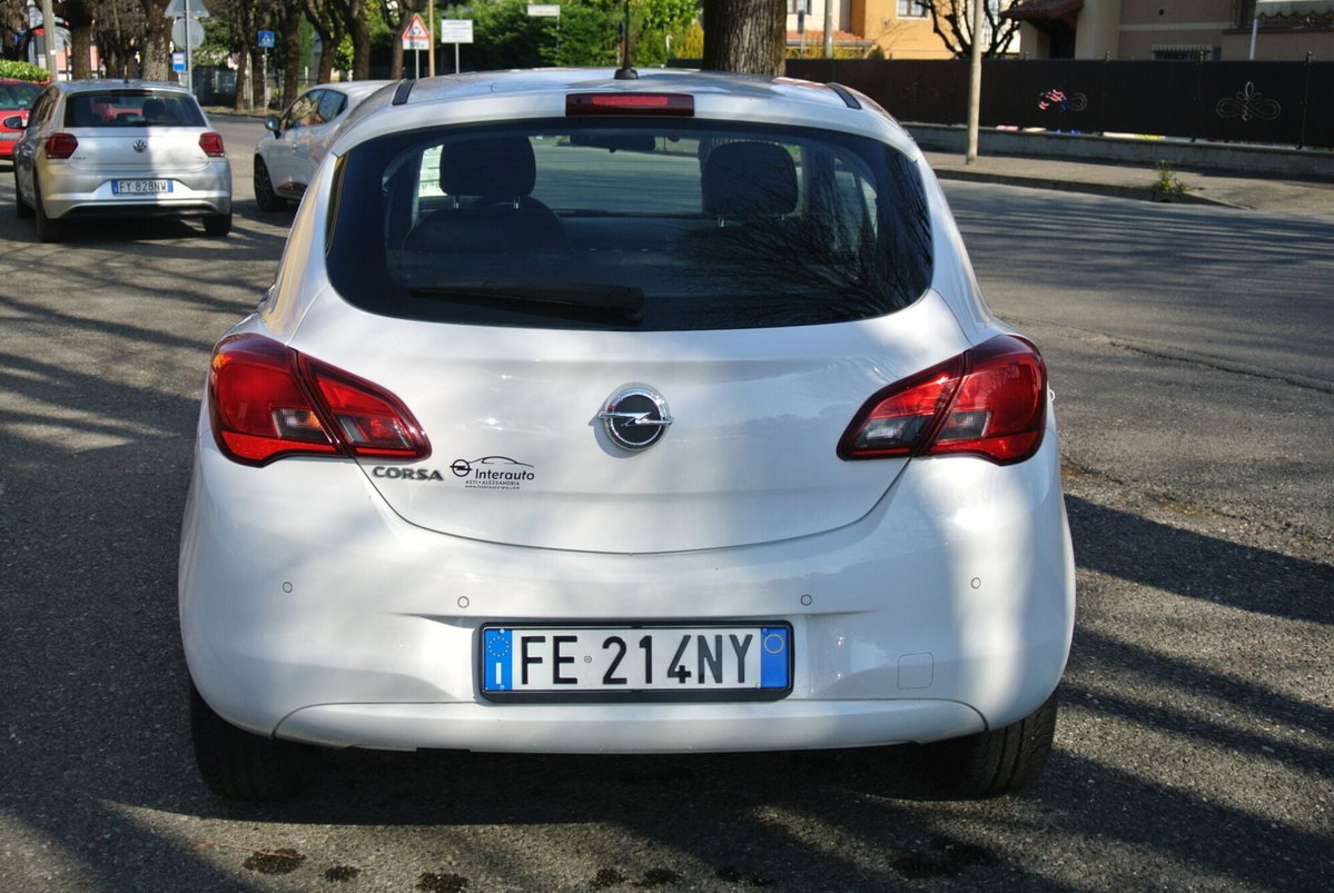 Opel Corsa Coupé 1.4 90CV GPL Tech n-Joy (6)