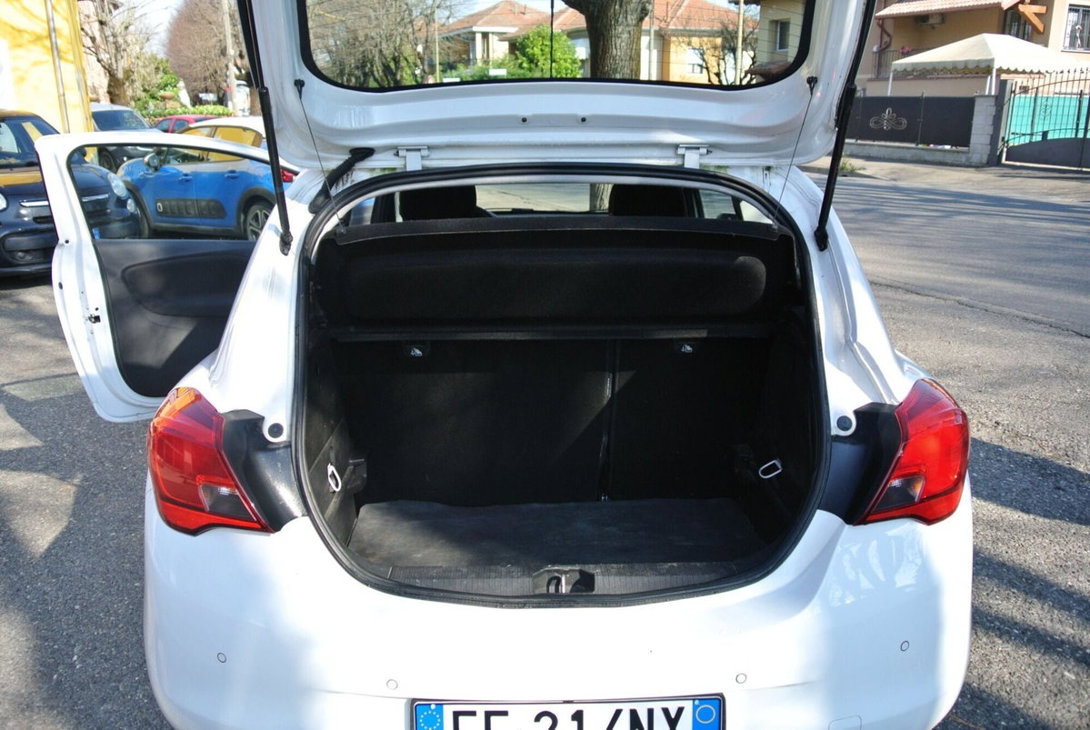 Opel Corsa Coupé 1.4 90CV GPL Tech n-Joy (9)