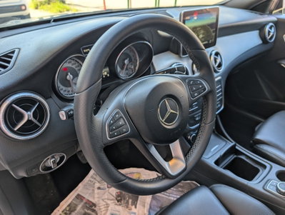 Mercedes-Benz CLA 200 d Automatic Premium (10)