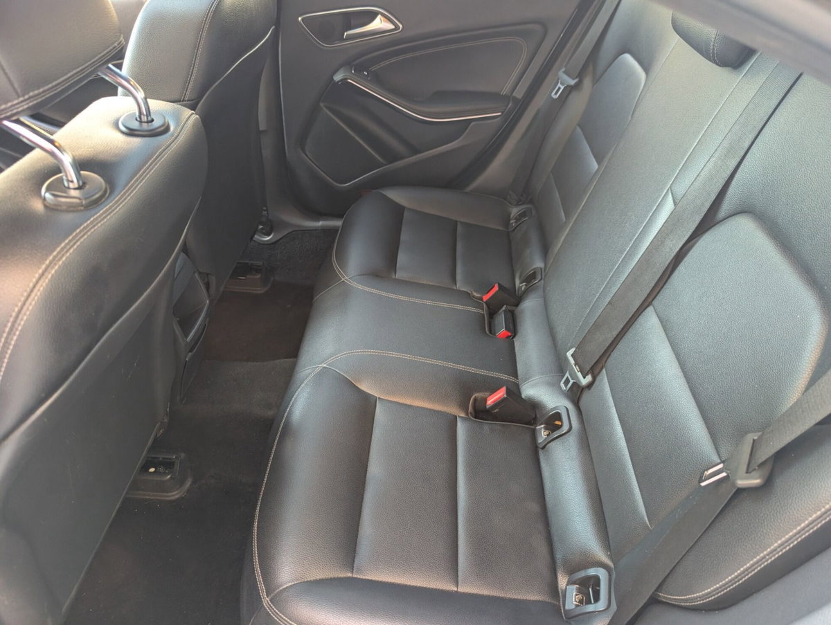 Mercedes-Benz CLA 200 d Automatic Premium (13)