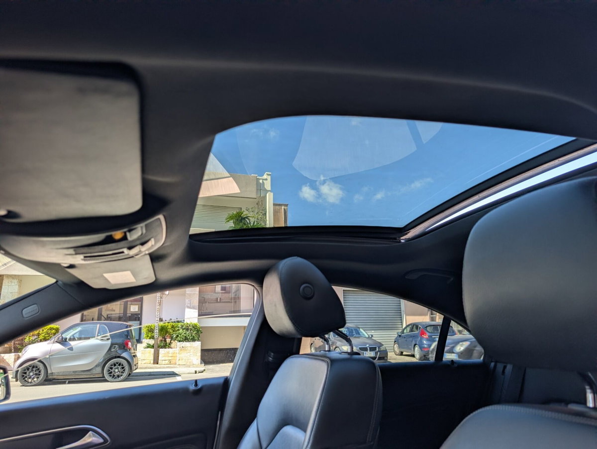 Mercedes-Benz CLA 200 d Automatic Premium (14)