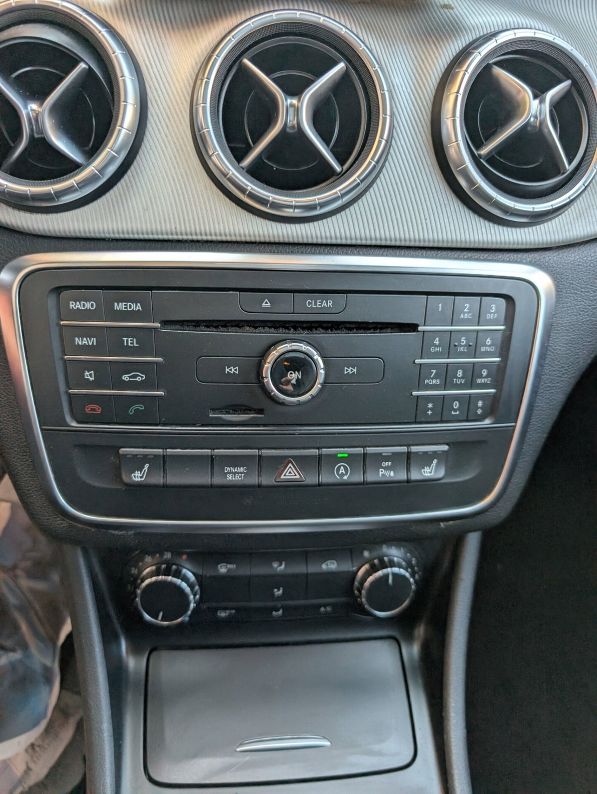 Mercedes-Benz CLA 200 d Automatic Premium (16)