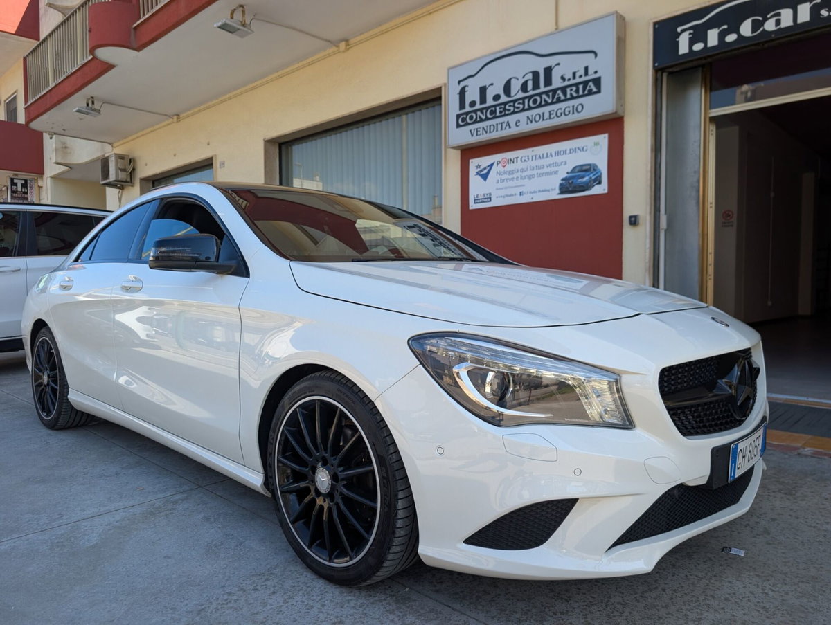 Mercedes-Benz CLA 200 d Automatic Premium (2)