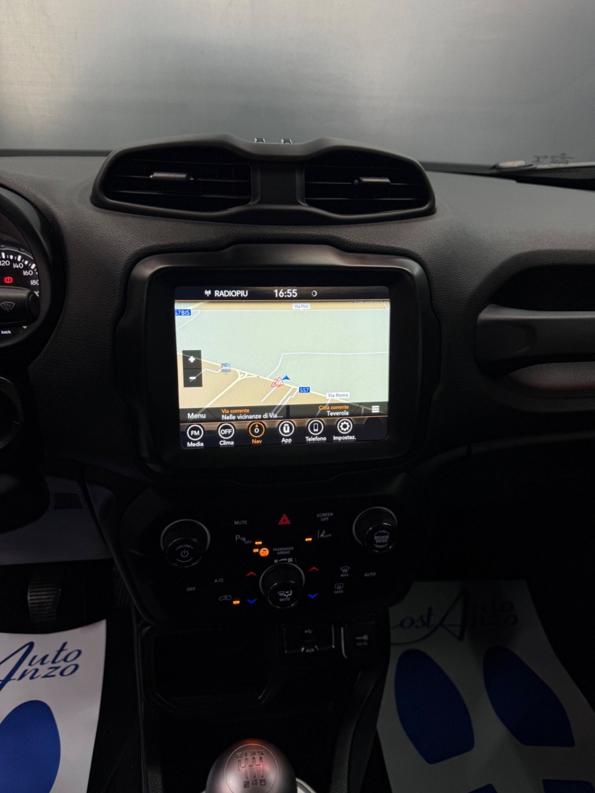Jeep Renegade 1.6 Mjt 120 CV Limited (12)