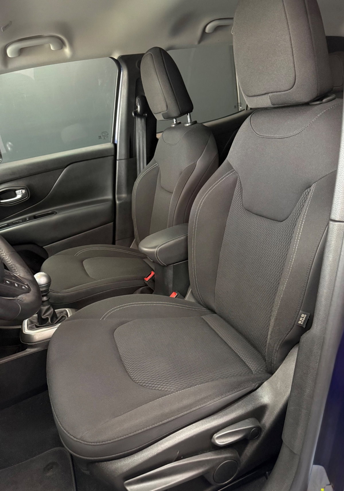 Jeep Renegade 1.6 Mjt 120 CV Limited (15)