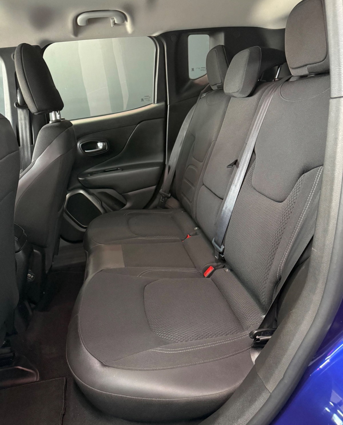 Jeep Renegade 1.6 Mjt 120 CV Limited (18)
