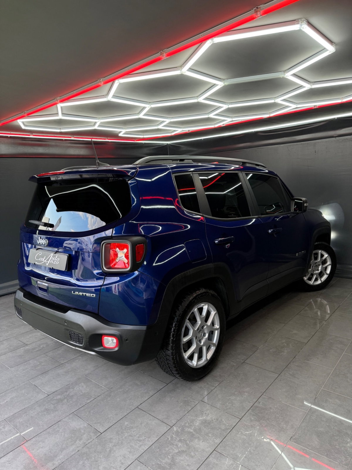 Jeep Renegade 1.6 Mjt 120 CV Limited (7)