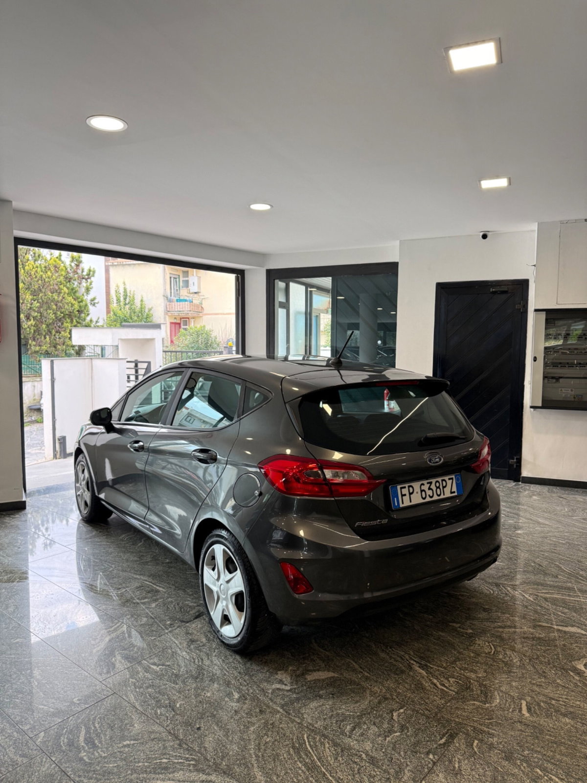 Ford Fiesta 1.5 TDCi 5 porte Titanium (2)