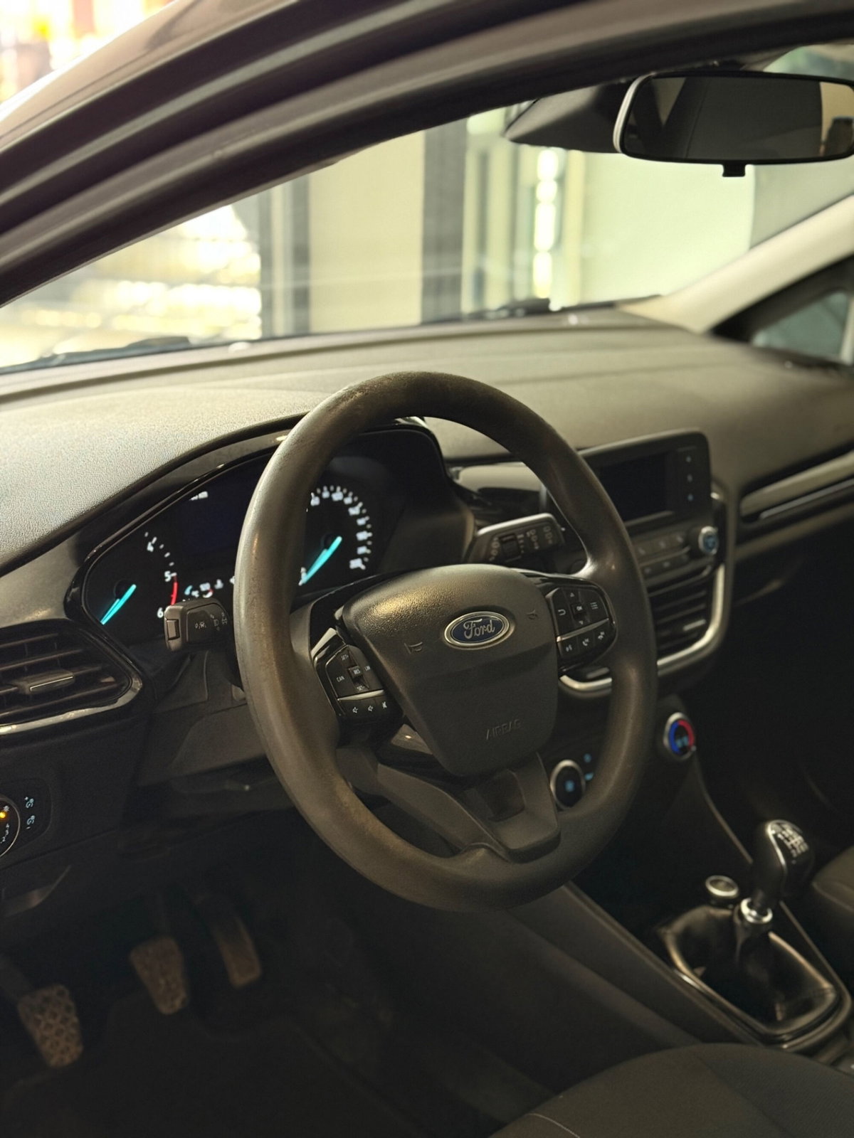 Ford Fiesta 1.5 TDCi 5 porte Titanium (7)