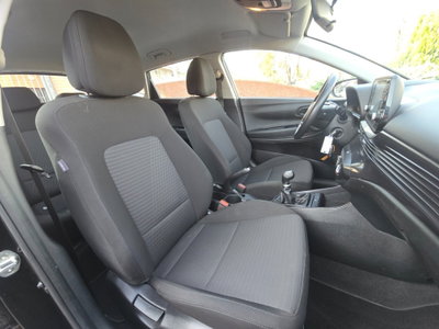Hyundai i20 1.2 MPI MT ConnectLine (19)