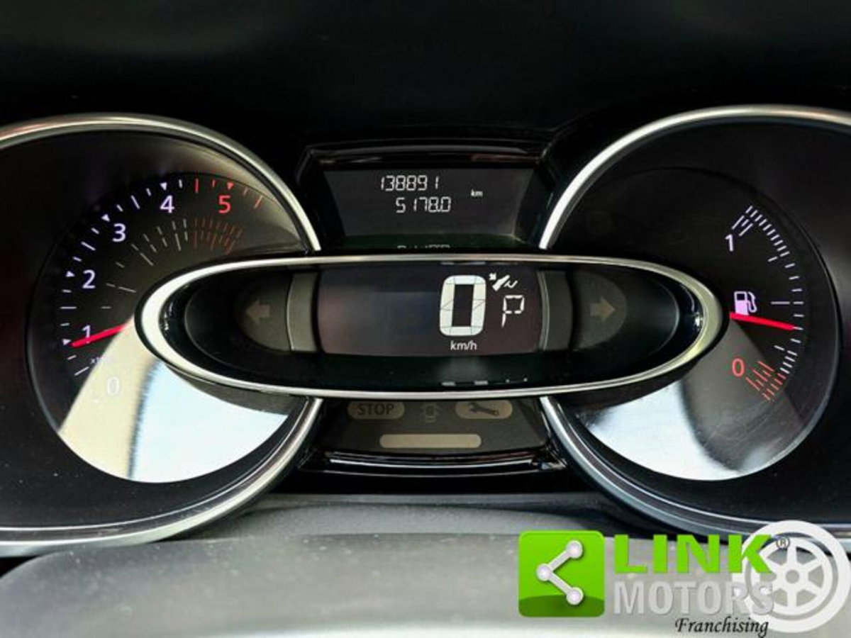 Renault Clio Sporter dCi 8V 90 CV Duel (13)