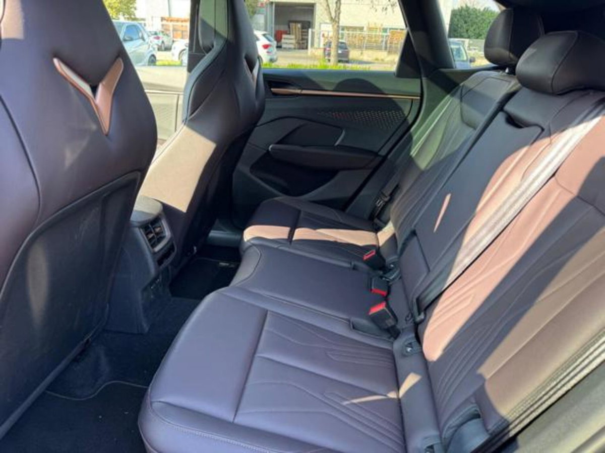 Cupra Formentor 1.5 e-hybrid VZ Extreme 272cv dsg (8)