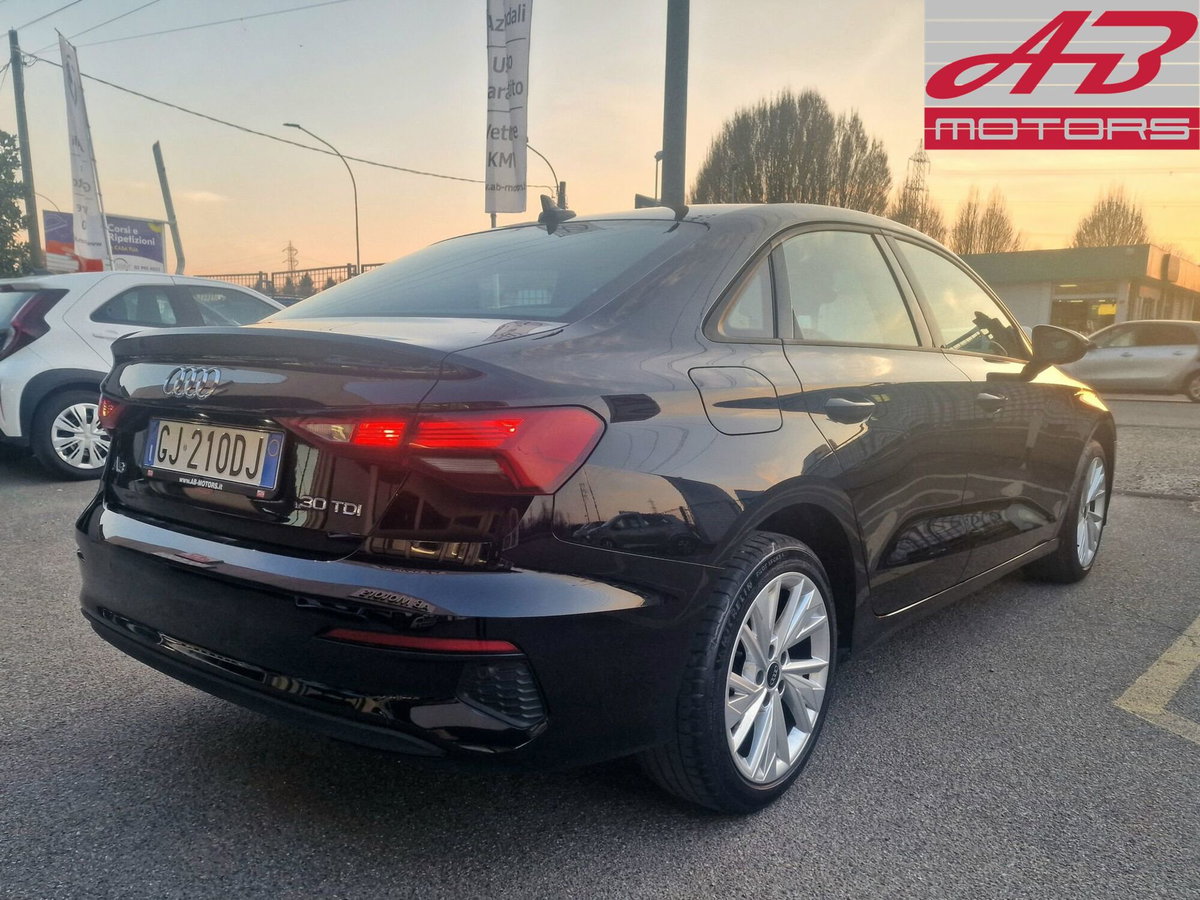 Audi A3 Sedan 30 TDI S tronic Business Advanced (5)