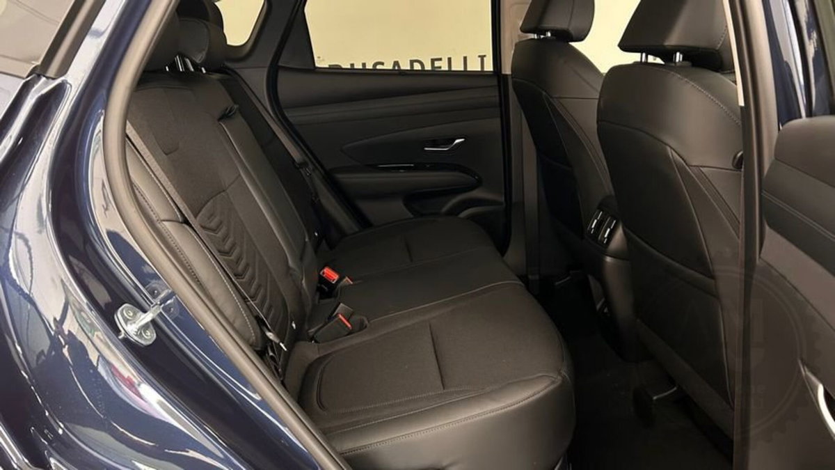 Hyundai Tucson 1.6 t-gdi 48V Exellence 2wd dct (14)