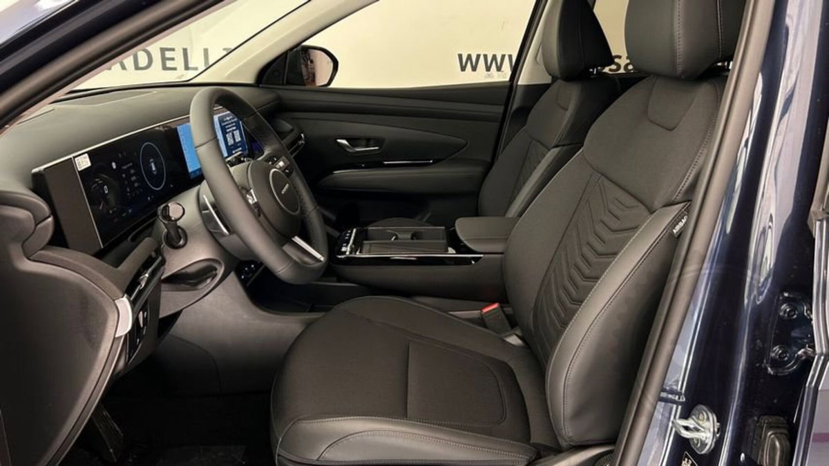 Hyundai Tucson 1.6 t-gdi 48V Exellence 2wd dct (6)