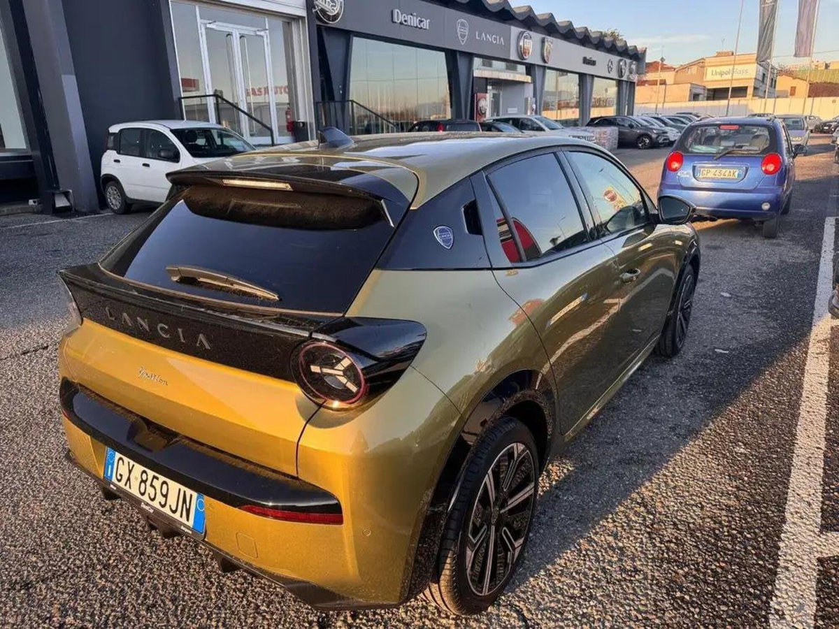 Lancia Ypsilon 51kWh LX (3)