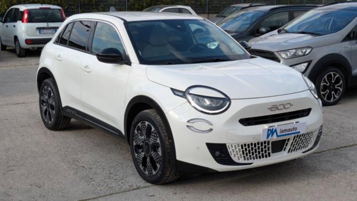 Fiat 600 1.2 hybrid La Prima II 110cv auto (2)