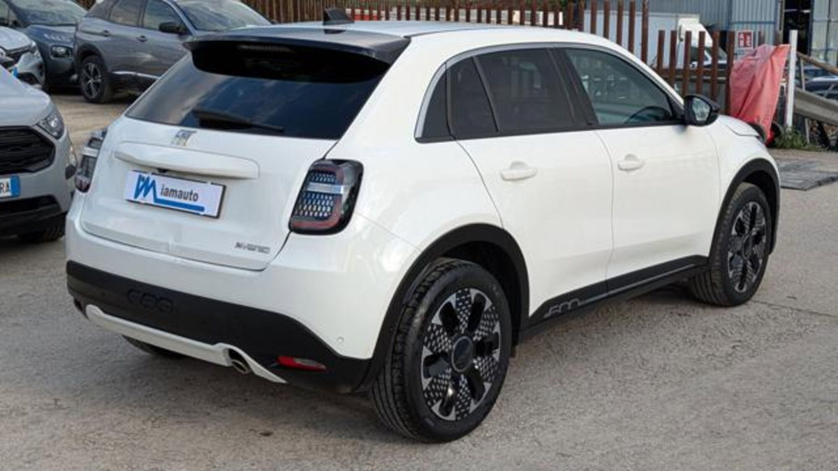 Fiat 600 1.2 hybrid La Prima II 110cv auto (3)